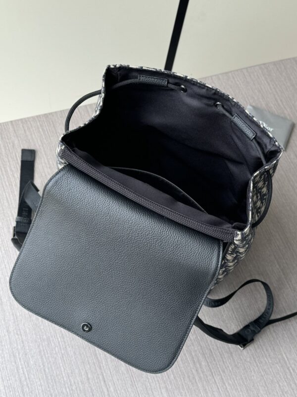 Dior Saddle Backpack – Blue Oblique & Black Grained Leather