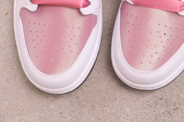 sy_no_4B5ECC0438D0BFD953535D10DE4F218D_5 Air Jordan 1 Low – Pink / White / Black Satin