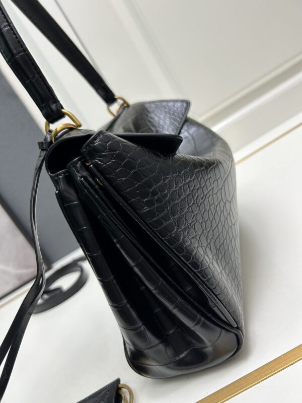 sy_no_4B8C6497E2B83FBD5B3D5138A50E77F8_3 Balenciaga Rodeo Bag – Crocodile-Embossed Finish