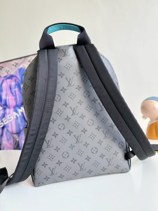 sy_no_4E08EAA7D3089B2680E511697F9949FF_2 Louis Vuitton Discovery PM Backpack – Monogram Eclipse Reverse
