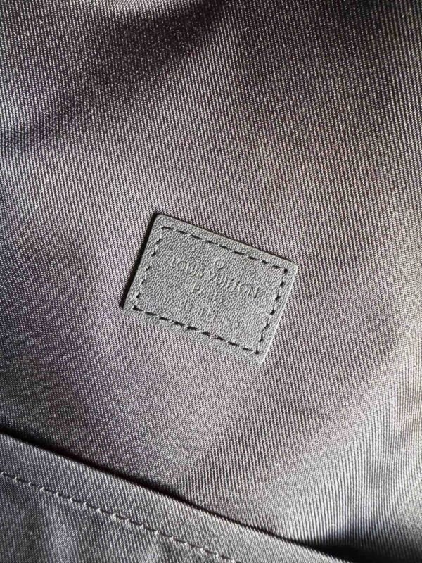 sy_no_4E08EAA7D3089B2680E511697F9949FF_8 Louis Vuitton Discovery PM Backpack – Monogram Eclipse Reverse