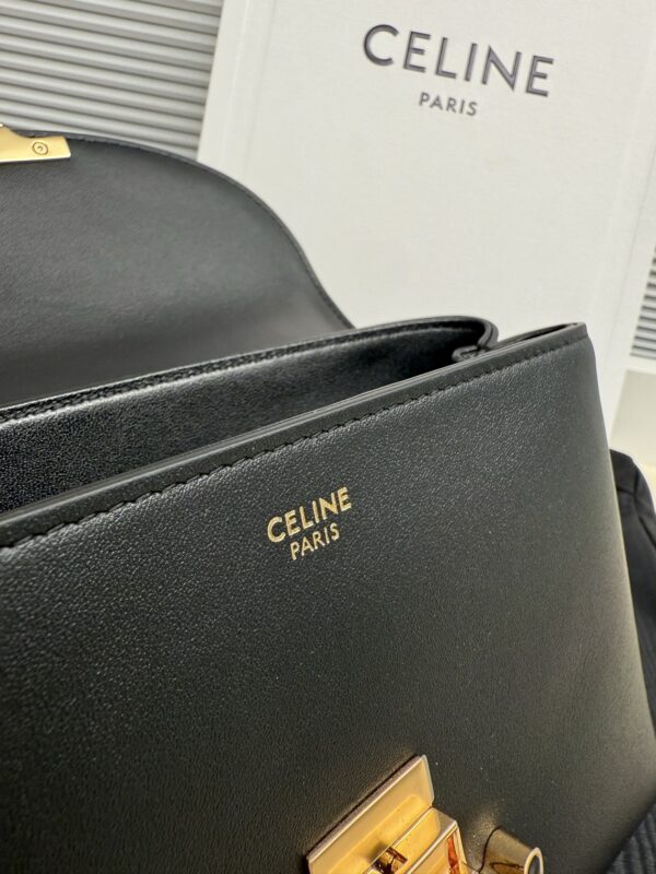 sy_no_4FED9B1754443748D05C3EE9167385D5_5 CELINE Triomphe Kelly Handbag