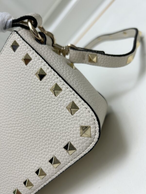 sy_no_4FF1225B6E04C7A86EA0CF1EB734D325_5 Valentino Garavani Rockstud Small Leather Crossbody Bag – White