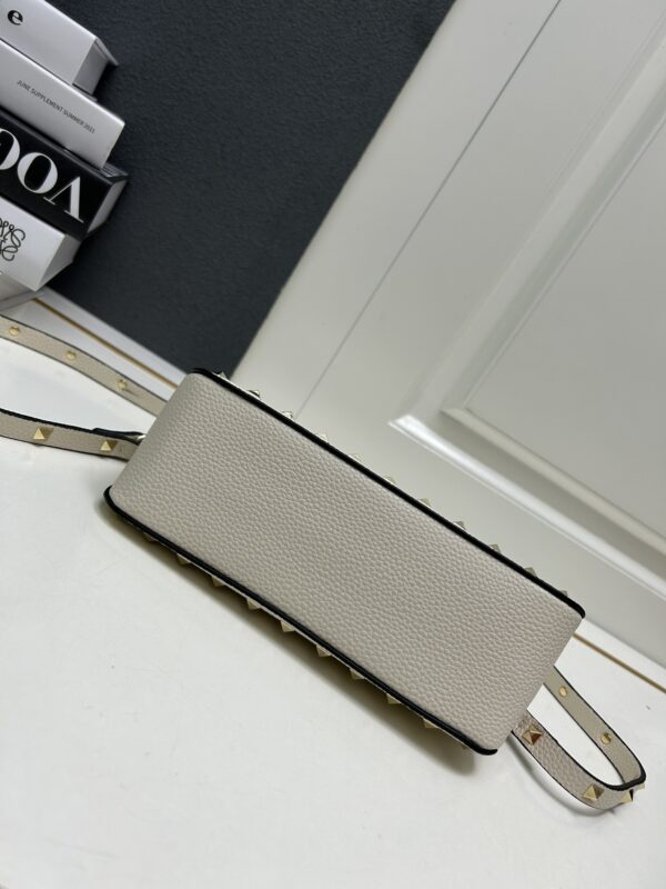 sy_no_4FF1225B6E04C7A86EA0CF1EB734D325_6 Valentino Garavani Rockstud Small Leather Crossbody Bag – White