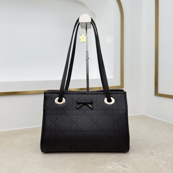 sy_no_50661A607D7D0DD28221A884B22FF1B0_0 Dior Bow Tote Bag – Black Italian Leather