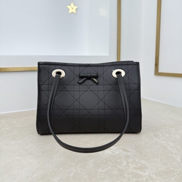 sy_no_50661A607D7D0DD28221A884B22FF1B0_4 Dior Bow Tote Bag – Black Italian Leather