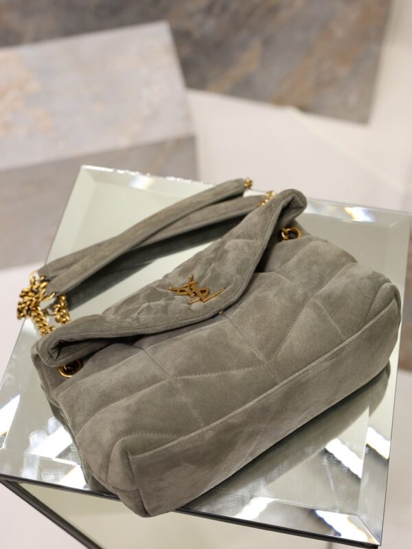 sy_no_50AC424A93EE8E20CF652BA7CFAB8D2C_5 YSL Loulou 29cm Shoulder Bag – Gray Suede