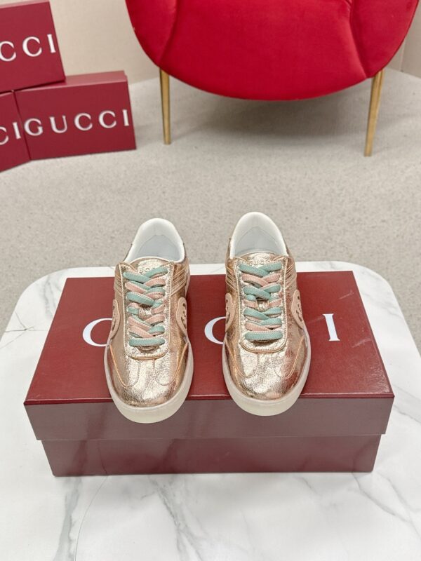 sy_no_510EC9A1B3CCBDF404F85613D2A806C2_1 Gucci B Sneaker Metallic Rose Gold Leather – Rose Gold / Champagne Pink