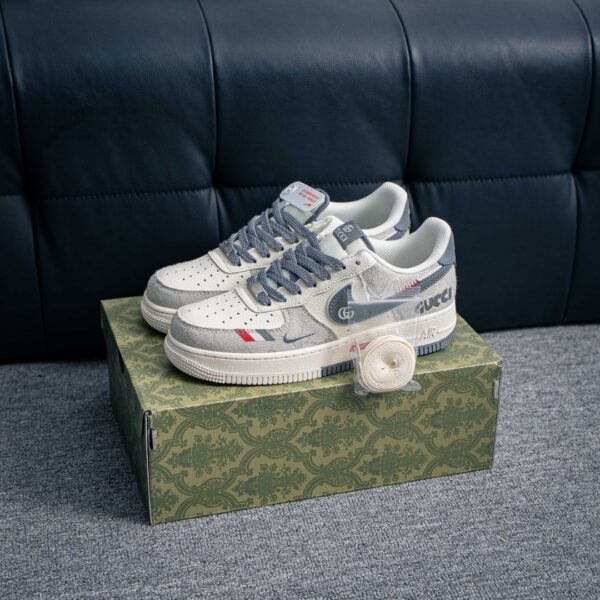sy_no_51251216267667E8E67AC3DFF06B8588_0 Nike Air Force 1 Low x Gucci Custom – Grey / White