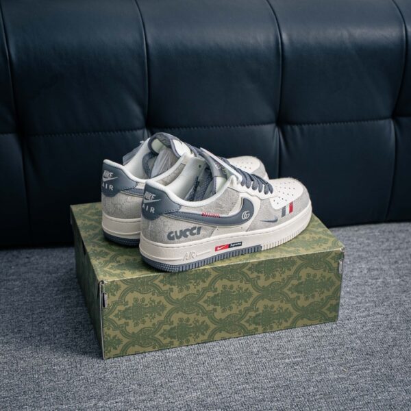 sy_no_51251216267667E8E67AC3DFF06B8588_3 Nike Air Force 1 Low x Gucci Custom – Grey / White