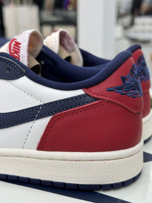 sy_no_5385B25937D9B49E995FADF50863B9C1_7 USA / Olympic-Inspired Low-Top Retro Sneakers
