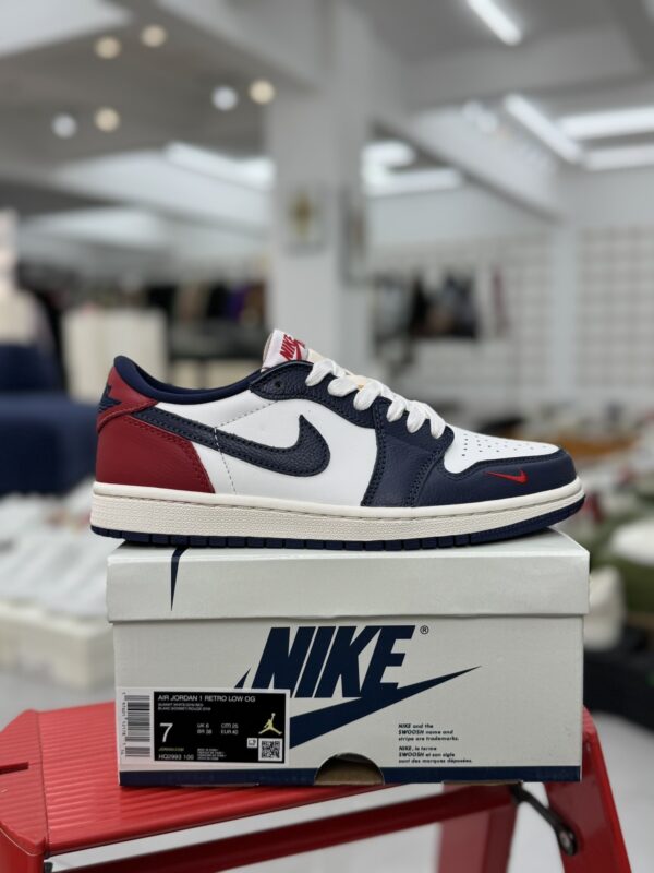 sy_no_5385B25937D9B49E995FADF50863B9C1_8 USA / Olympic-Inspired Low-Top Retro Sneakers