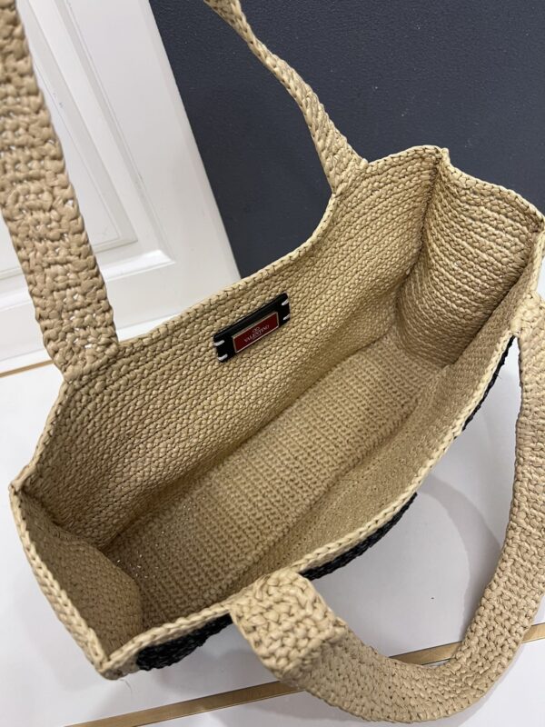 sy_no_54D2206917EA156046B7ADB406749DAF_7 Valentino Garavani VIVA Superstar Medium Raffia Tote