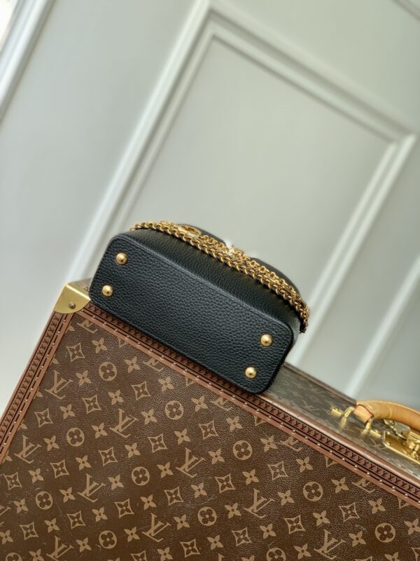 Louis Vuitton (LV) Women's Capucines BB Handbag – Black Chain Shoulder Bag M12345