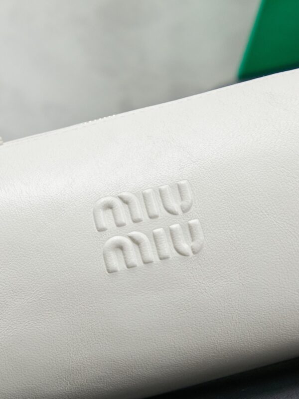 White Leather Cylindrical Underarm Shoulder Bag