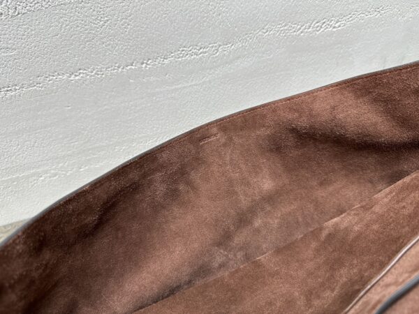 sy_no_58A59E057D5B7B5A6FDC965D612BE0E6_7 Celine Soft Triomphe Halfmoon Bag