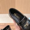 sy_no_593D70F1753CCB0A840EBDA5DEEF9699_7 Black Glossy Leather Lug-Sole Loafers