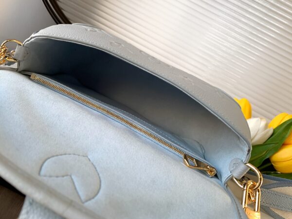 sy_no_598B413FDC685D5A4F49770F8C393489_7 Louis Vuitton Signature Monogram Empreinte Embossed Leather