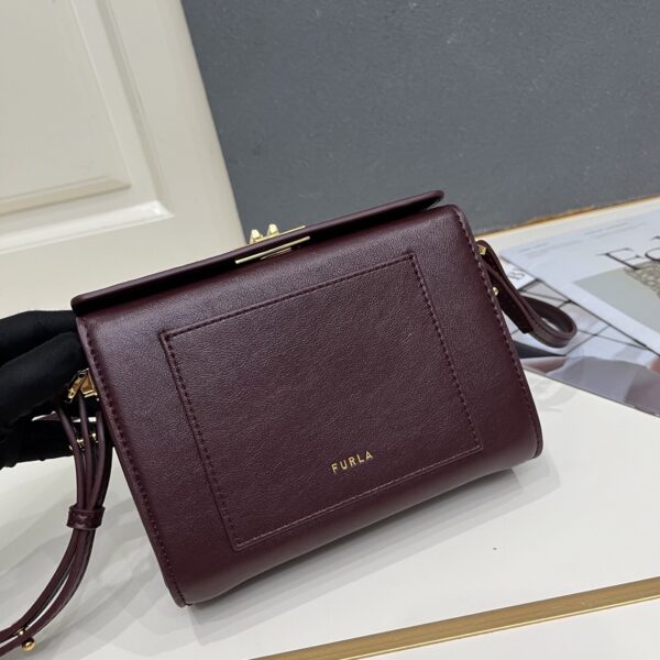 sy_no_59C3678C58A3D3E718B72FF10A3155F7_3 FURLA Vintage Frame Crossbody Bag – Burgundy