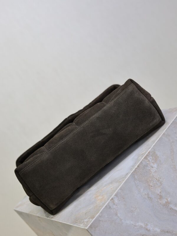 sy_no_5A2E5B22A6DD778CD56178B3EC68A342_8 YSL Loulou 29cm Shoulder Bag – Dark Green Suede