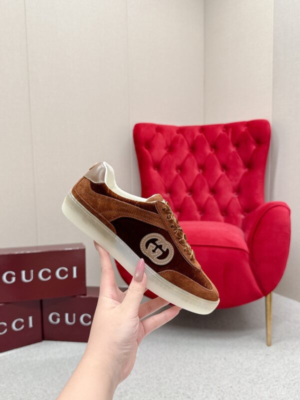 sy_no_5A96F1B76C963F3B25870DB3C7B21D98_3 Gucci B Sneaker in Brown Velvet & Suede