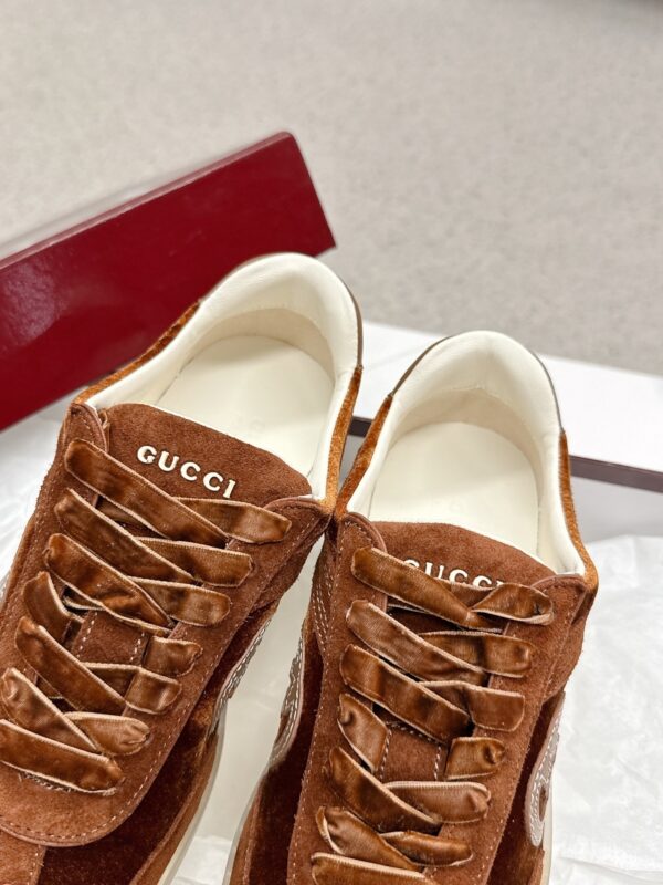 sy_no_5A96F1B76C963F3B25870DB3C7B21D98_6 Gucci B Sneaker in Brown Velvet & Suede