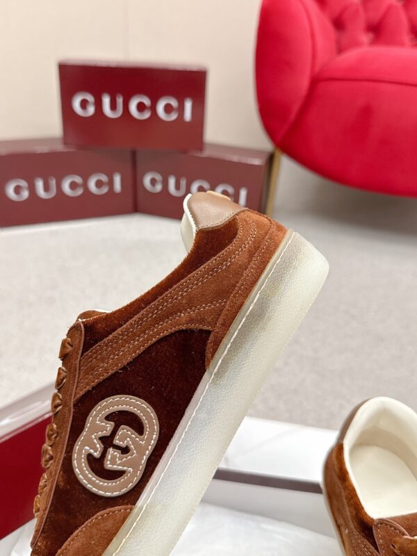 sy_no_5A96F1B76C963F3B25870DB3C7B21D98_7 Gucci B Sneaker in Brown Velvet & Suede