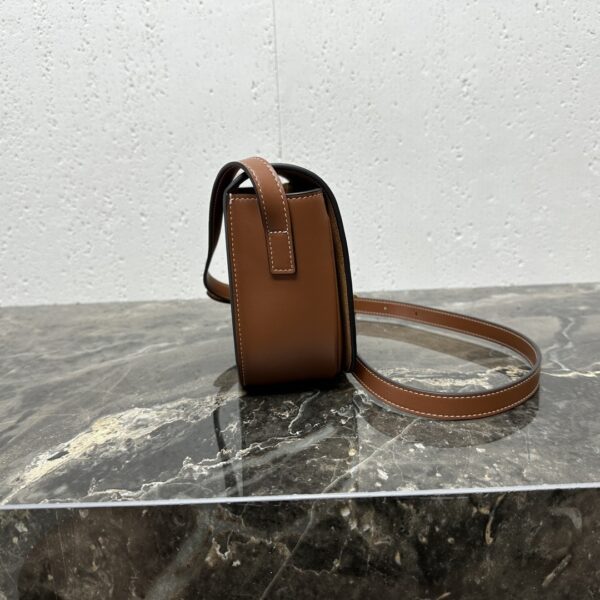 sy_no_5AFEA24D18A66B7E9875BBCE9CAA17AE_2 Folco Cuir Triomphe Smooth Calfskin Leather Handbag
