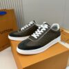 sy_no_5B53D22B8E49C4F658056C957EC97118_1 Olive Green Embossed Suede Derby Sneakers