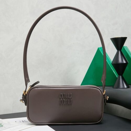 sy_no_5CAF149B80D52DEB1F11C2DA26AC0EFC_0 Chocolate Brown Smooth Leather Rectangular Underarm Camera Bag