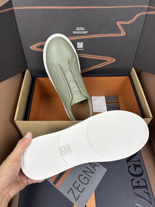 sy_no_5EE6FD2D6F9A674595F8191C7F8E729B_8 Sage Green & Dusty Green Leather Slip-On Sneakers