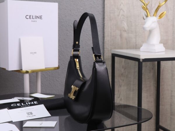 sy_no_5F1180CE349F87B7CF1A41E8C4C7165F_1 Ava Triomphe Leather Shoulder Bag – Black
