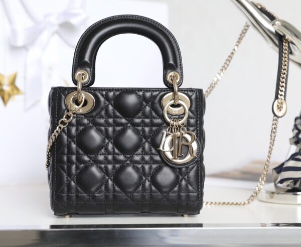 sy_no_6067C1D79830D4665868808E5732296C_1 Lady Dior Mini Three-Compartment Bag – Black