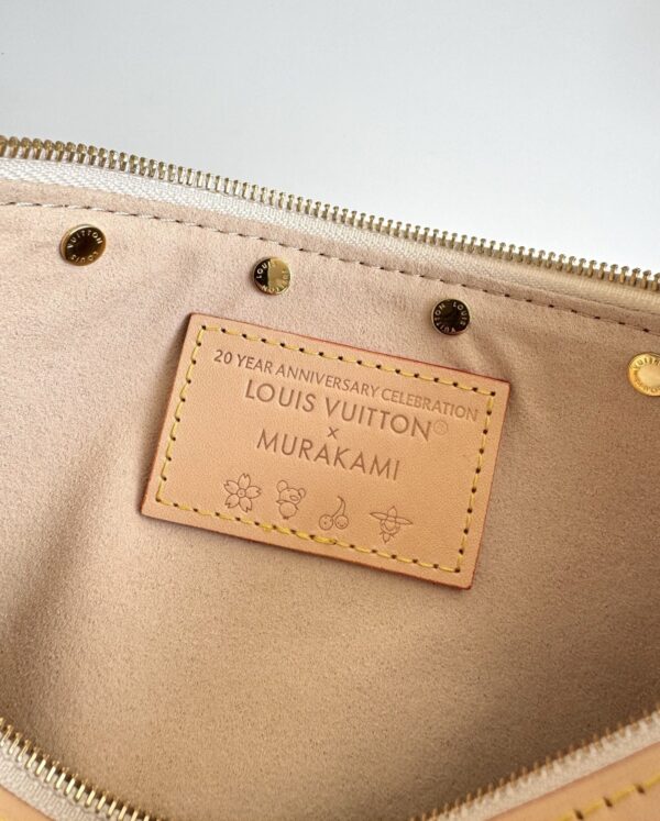 sy_no_61AE9949A187B3FF24623D12255BD953_8 Louis Vuitton Pochette Accessoires – Louis Vuitton x Takashi Murakami Monogram Collection
