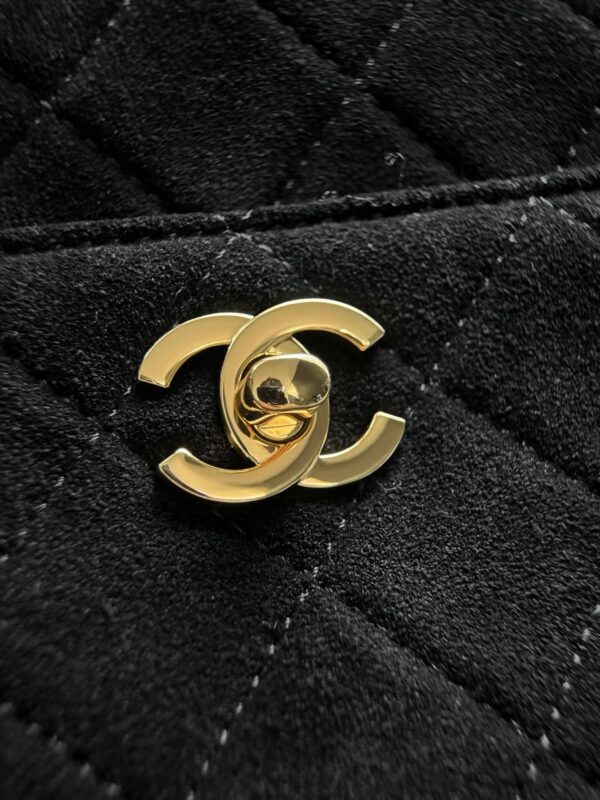 CHANEL Women's Maxi Camera Bag (26A) – Double-C Chain Bowling Bag / Shoulder & Underarm Bag / Briefcase Style