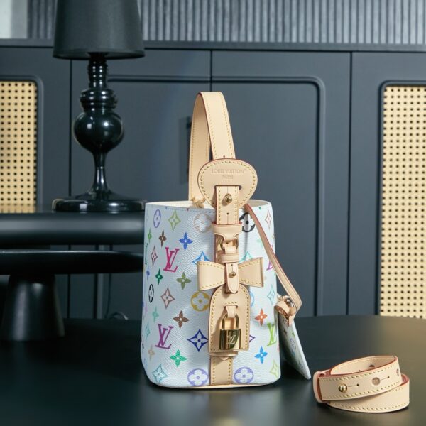 sy_no_61E15EEAB2D5BA55DE8CEEA5A06A9222_1 LV x TM All In BB Handbag