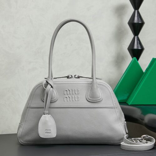 sy_no_636839265C678D3D5B153217D0FE493F_0 Miu Miu Vivant Medium Lambskin Crossbody/Shoulder/Handbag