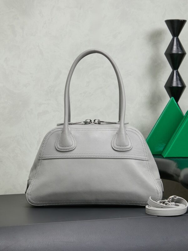 Miu Miu Vivant Medium Lambskin Crossbody/Shoulder/Handbag