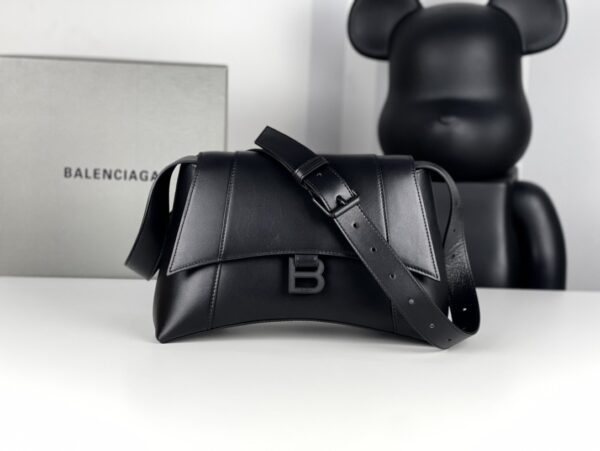 sy_no_647E7383214C1835FC0EC716F165E43F_0 Balenciaga Hourglass Top Handle Bag