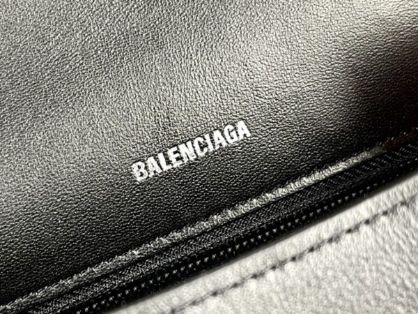 sy_no_647E7383214C1835FC0EC716F165E43F_9 Balenciaga Hourglass Top Handle Bag