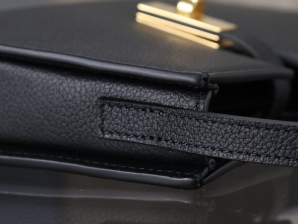 sy_no_64A3442E7D25AD7E4036ED982D13FEE2_6 Camille 16 Soft Mini Crossbody Bag