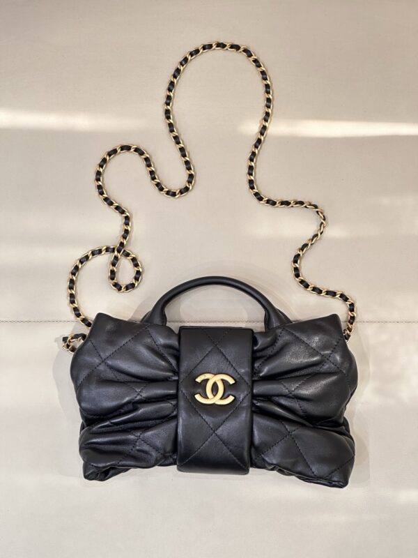 sy_no_6509D3965BBBE2A5C01FC05E7BE42059_0 Black Quilted Lambskin Bow Chain Bag