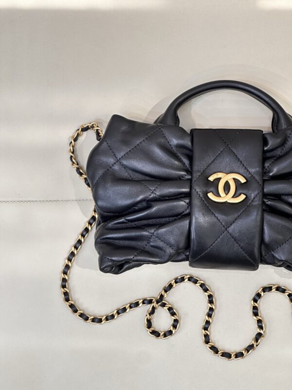 sy_no_6509D3965BBBE2A5C01FC05E7BE42059_4 Black Quilted Lambskin Bow Chain Bag