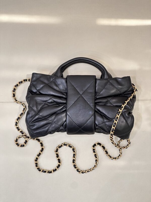 sy_no_6509D3965BBBE2A5C01FC05E7BE42059_5 Black Quilted Lambskin Bow Chain Bag