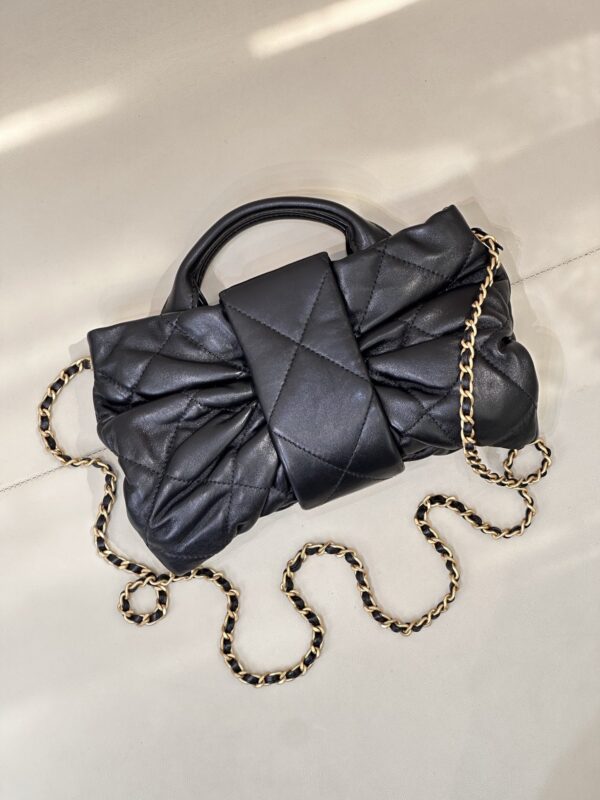 sy_no_6509D3965BBBE2A5C01FC05E7BE42059_6 Black Quilted Lambskin Bow Chain Bag