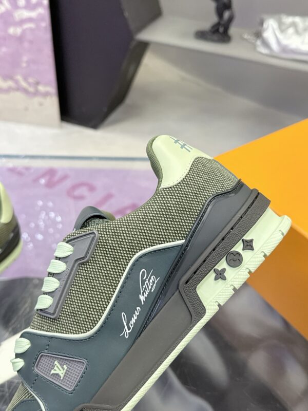 sy_no_662C4ED67F484FC28B55A23D598DC7FC_7 Louis Vuitton LV Trainer Dark Green Mesh & Leather Retro Sneakers