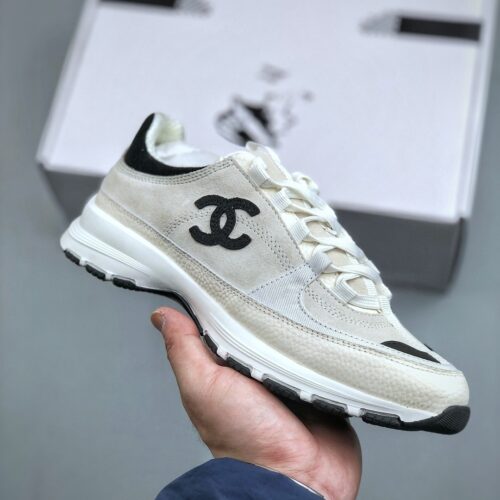 Off-White & Black Suede Panel Tech Sneakers