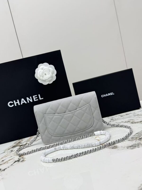 sy_no_67E362A06813A5F4CBB2A80C608267D7_2 Gray Quilted Textured Calfskin WOC Chain Wallet