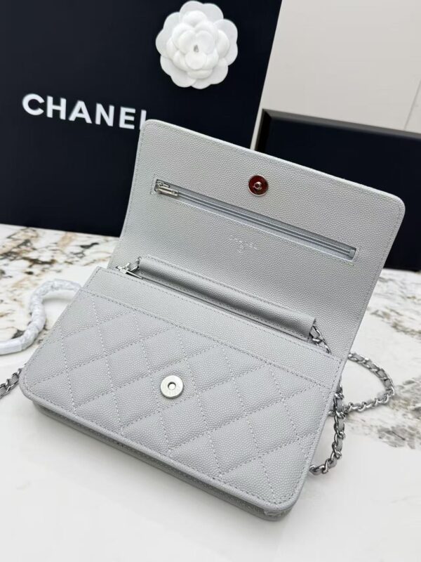 sy_no_67E362A06813A5F4CBB2A80C608267D7_5 Gray Quilted Textured Calfskin WOC Chain Wallet