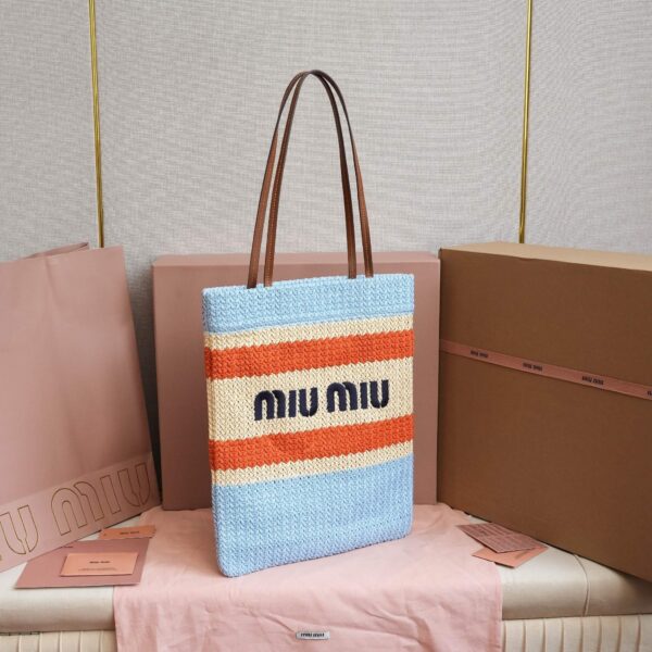sy_no_68A887550F2D8684F75EEF47835A1047_1 Miu Miu Logo-Embellished Crochet Tote Bag